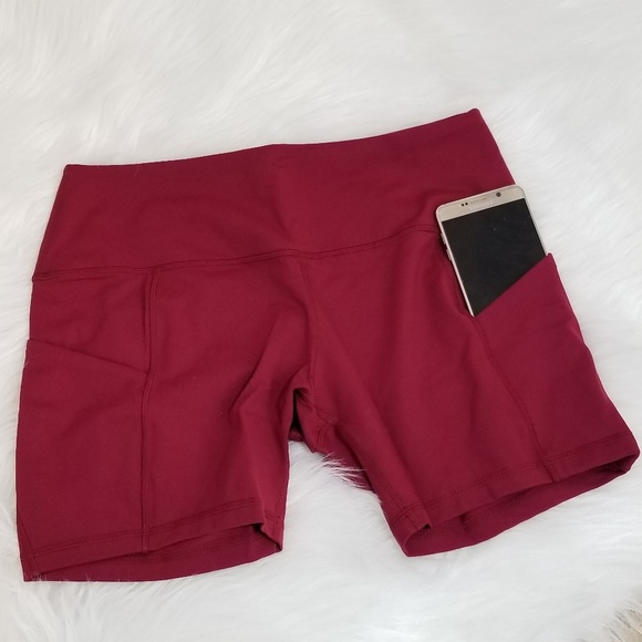 NWT Highwaisted Soft Nylon Burgundy pocket shorts - Picture 4 of 5